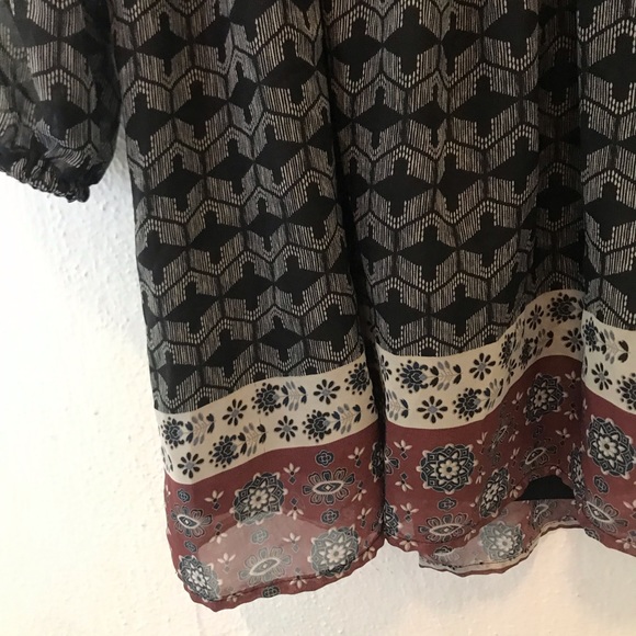 Bohemian print flowy dress - Picture 3 of 3